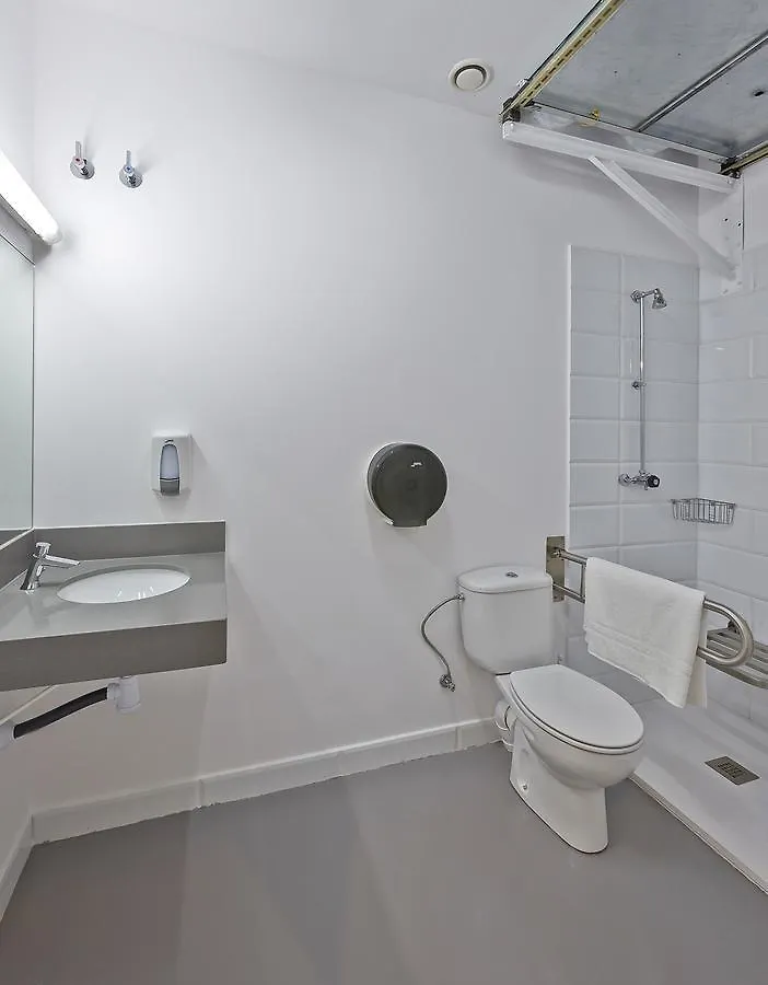 Hola Hostal Collblanc L'Hospitalet de Llobregat